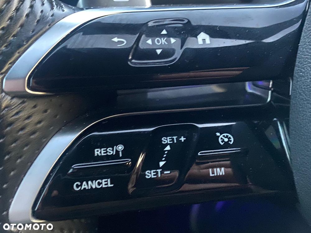 Mercedes-Benz Klasa E 220 d 4-Matic AMG - 20