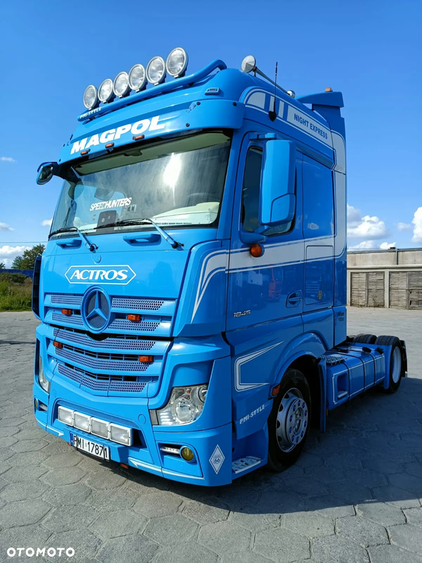 Mercedes-Benz 1845LSnRL