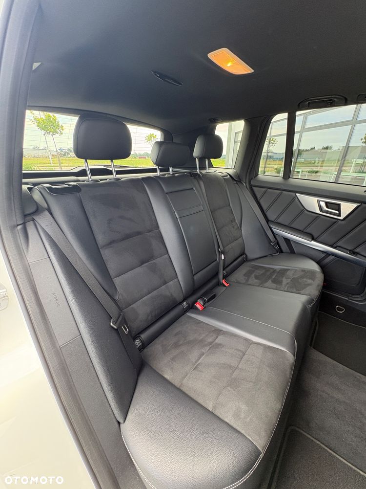 Mercedes-Benz GLK 350 4Matic (BlueEFFICIENCY) 7G-TRONIC - 15