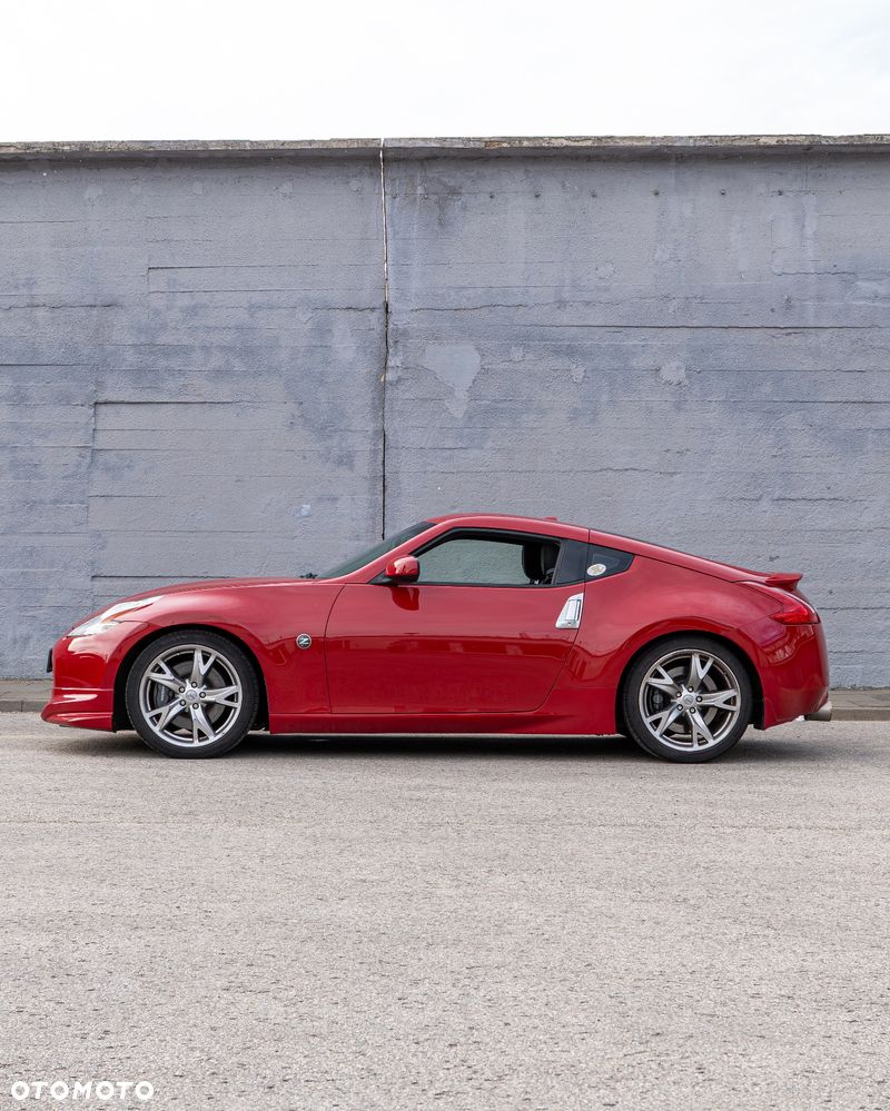 Nissan 370 Z - 12