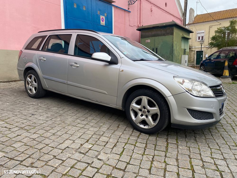 Opel Astra Caravan - 5