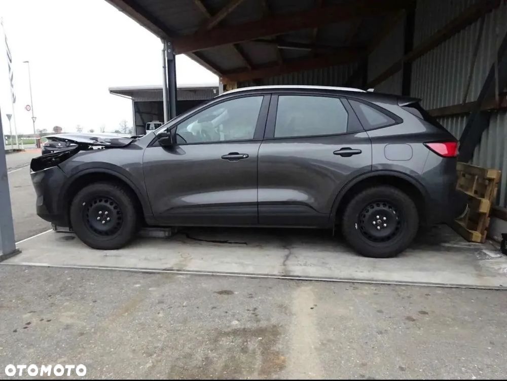 Ford Kuga - 1