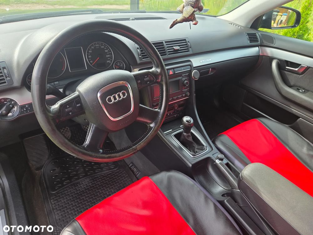 Audi A4 Avant 2.0 TDI DPF Quattro - 15