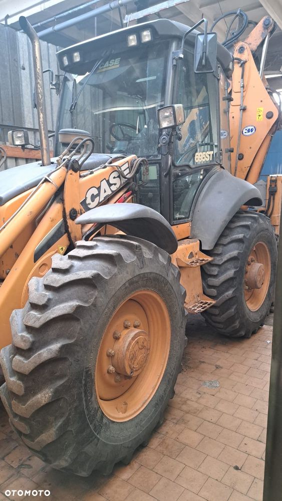 Case 695ST - 9