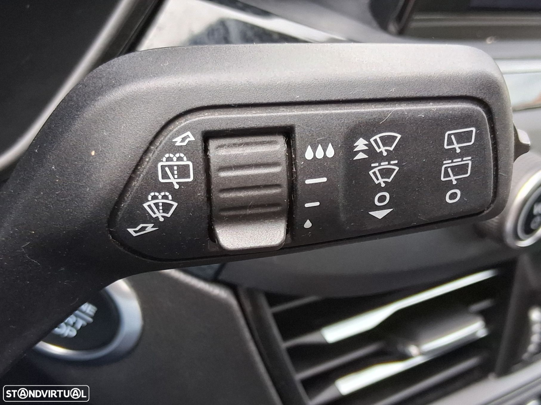 Ford Focus SW 1.0 EcoBoost ST-Line - 36