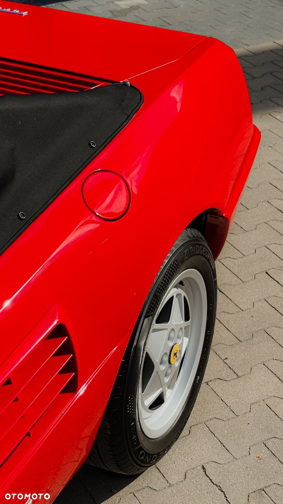 Ferrari Mondial - 26