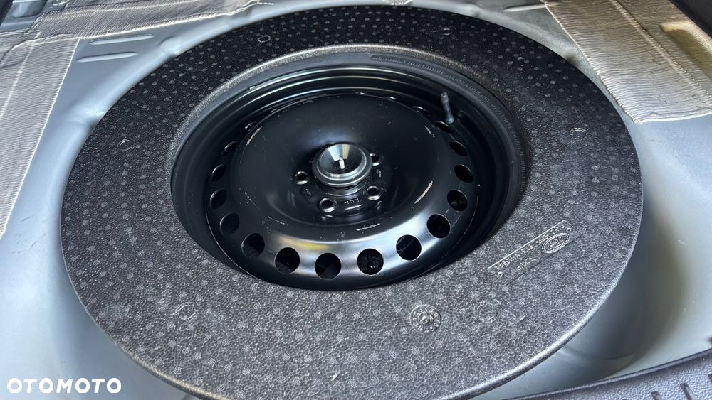 Ford Focus 1.0 EcoBoost STart-Stopp-System TITANIUM - 24