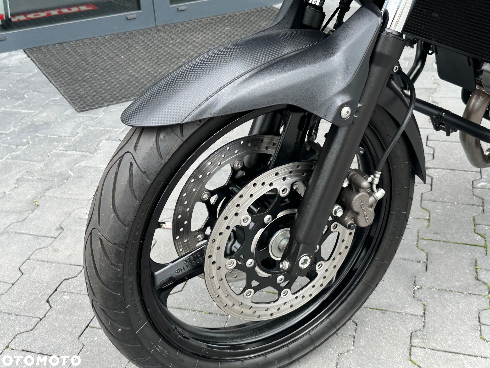 Suzuki V-STROM - 39