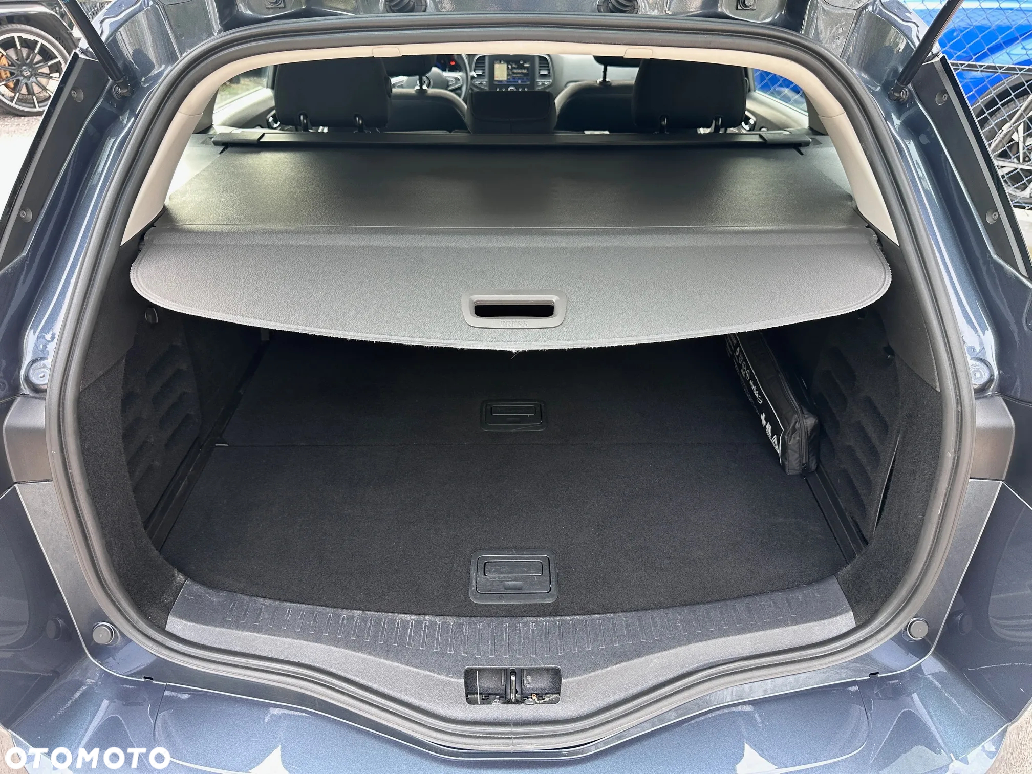 Renault Megane BLUE dCi 150 EDC BUSINESS EDITION - 7