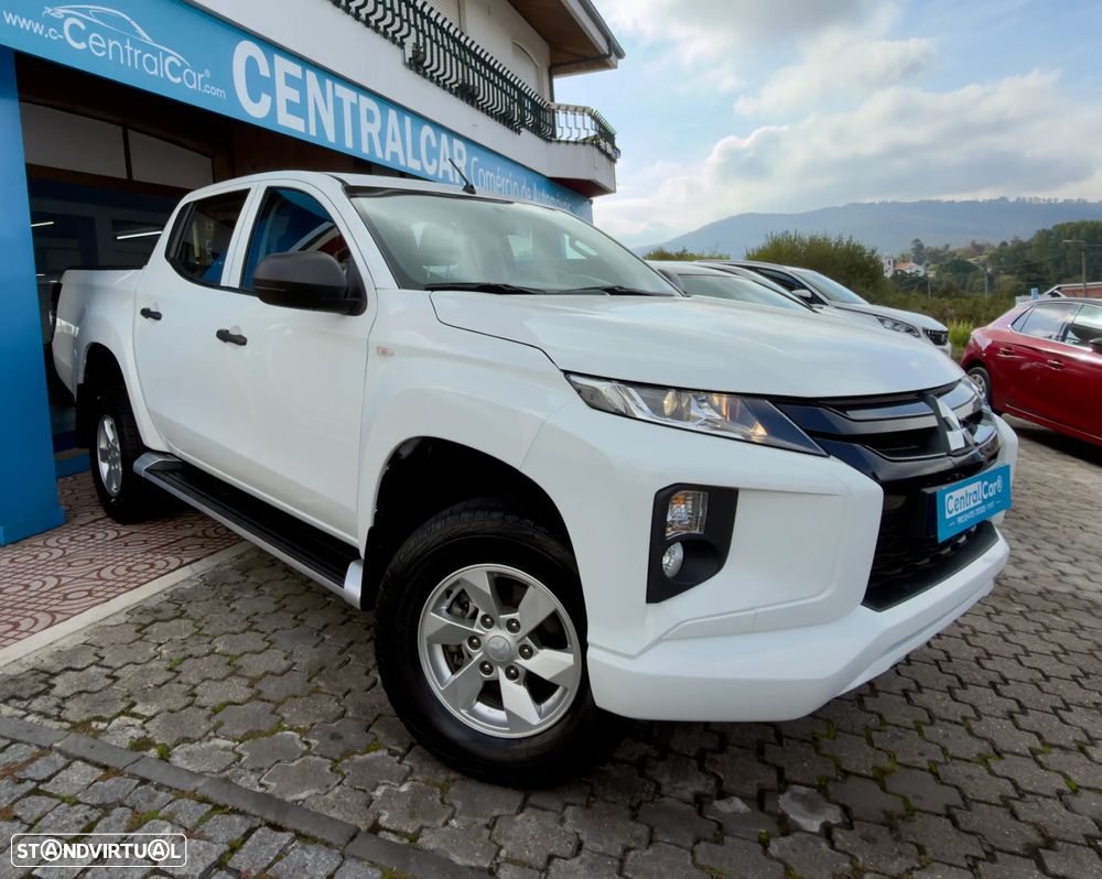 Mitsubishi L200 2.3 DI-D Space Cab Invite 4WD - 2
