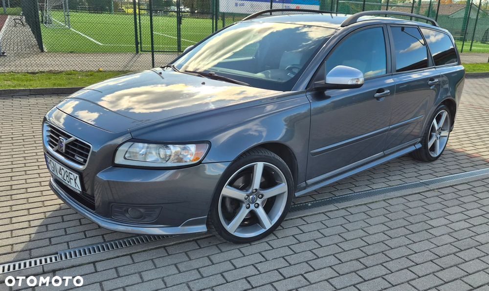 Volvo V50 2.0D R-Design Momentum - 1