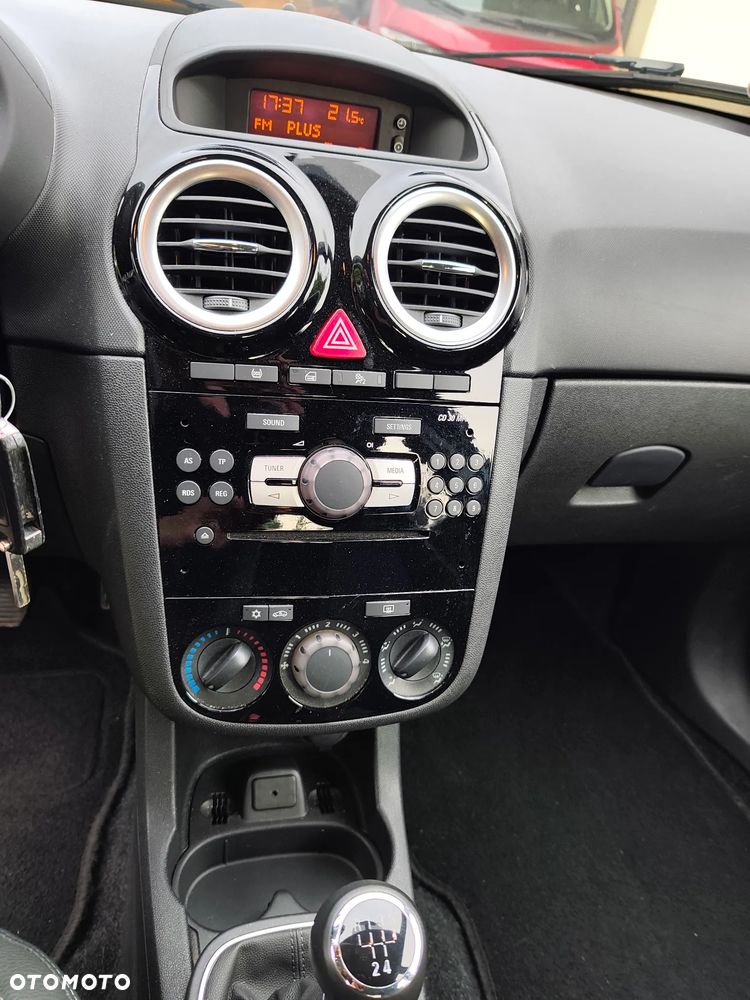 Opel Corsa - 18