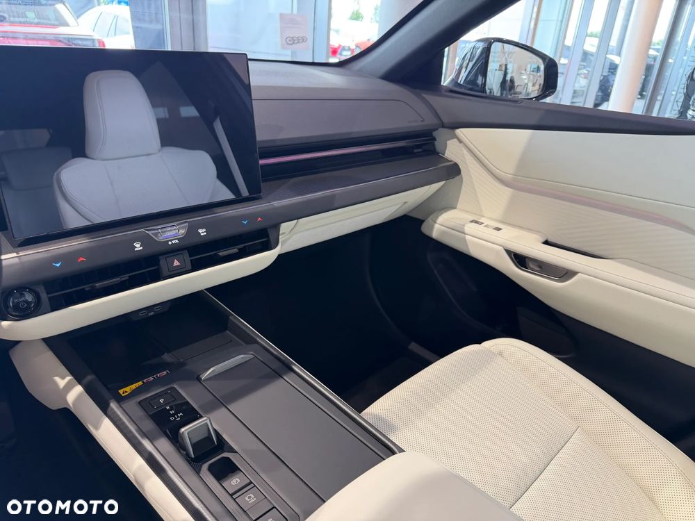 Lexus ES - 13