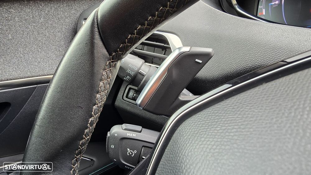 Peugeot 3008 1.5 BlueHDi Allure Pack EAT8 - 14