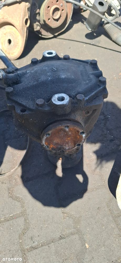DYFER MERCEDES W124 230 R1243512508 3.27 - 4