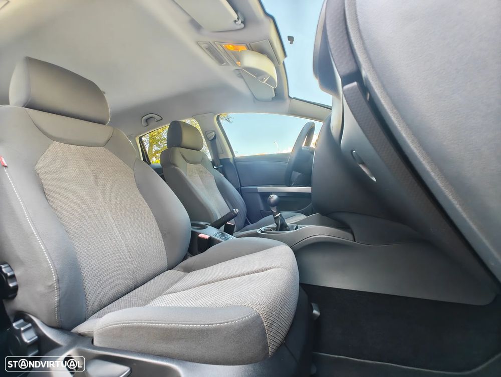 SEAT Leon 1.9 TDI Sport Limited - 25