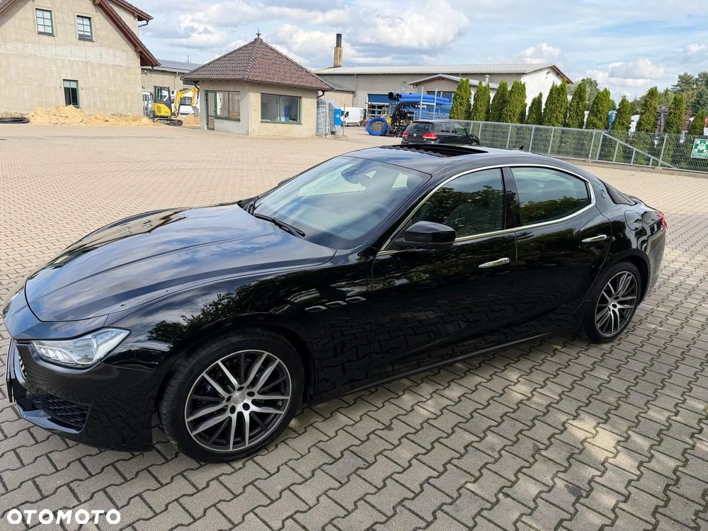 Maserati Ghibli GranSport - 38