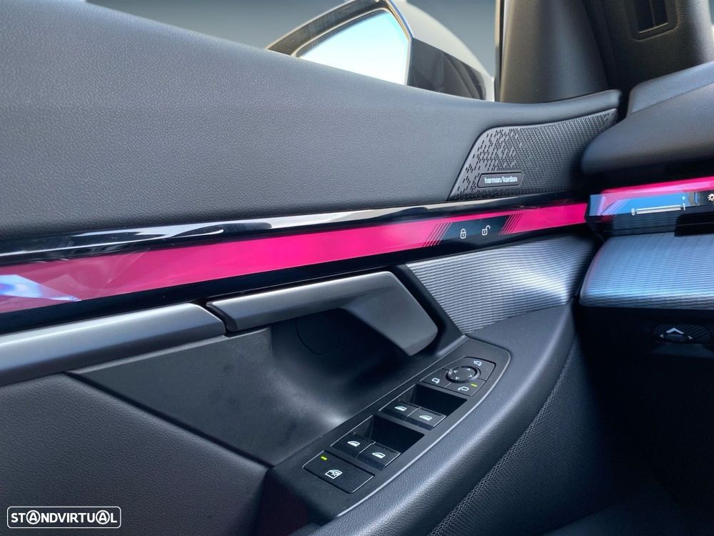 BMW i5 eDrive40 Pack Desportivo M - 15