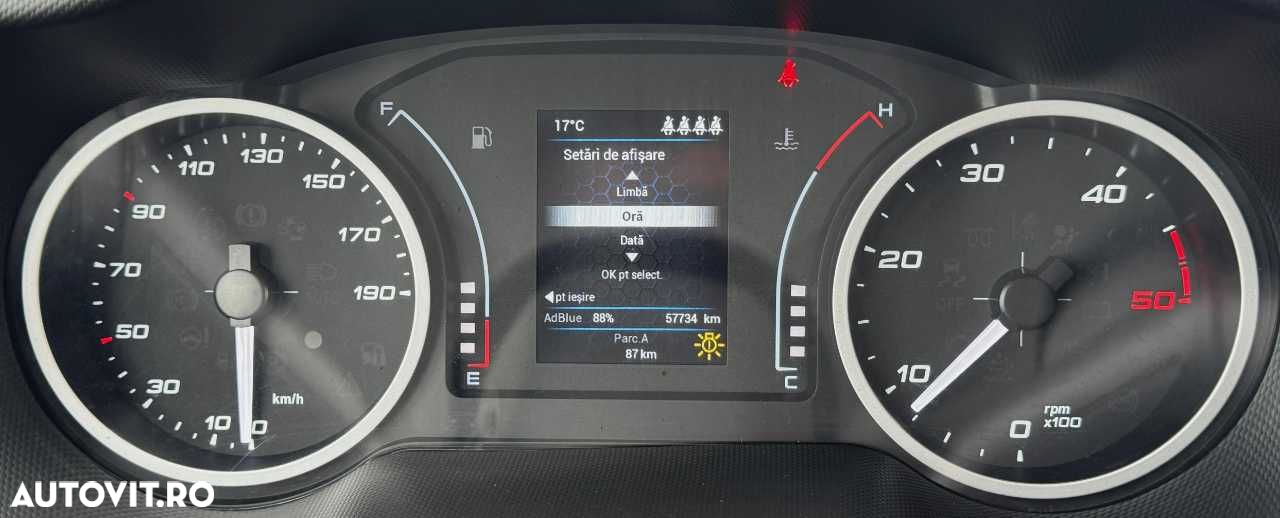 Iveco DAILY PLATFORMA 6+1 LOCURI - 26
