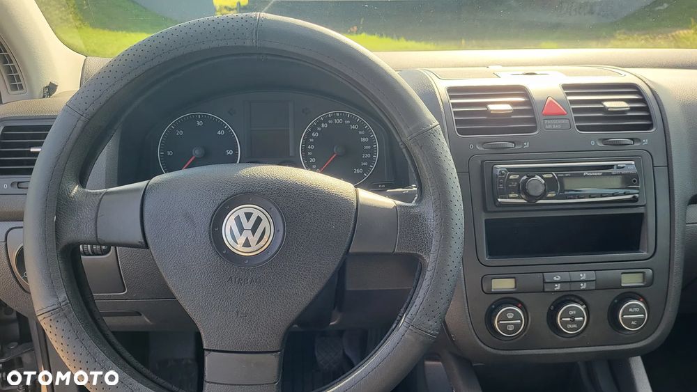 Volkswagen Golf 1.9 TDI Trendline - 5