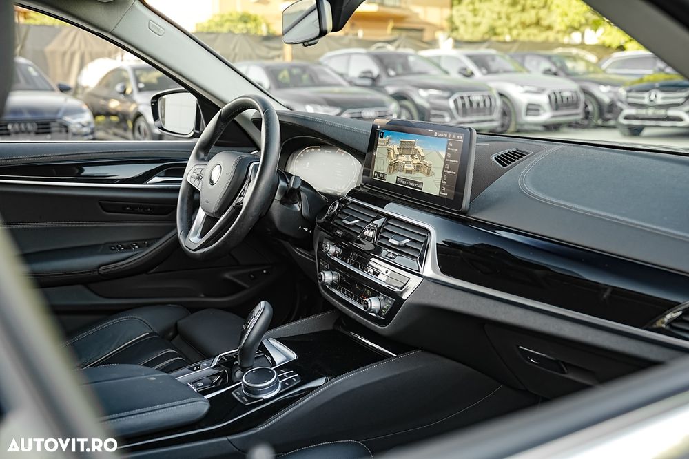 BMW Seria 5 530e Aut. Luxury Line - 21