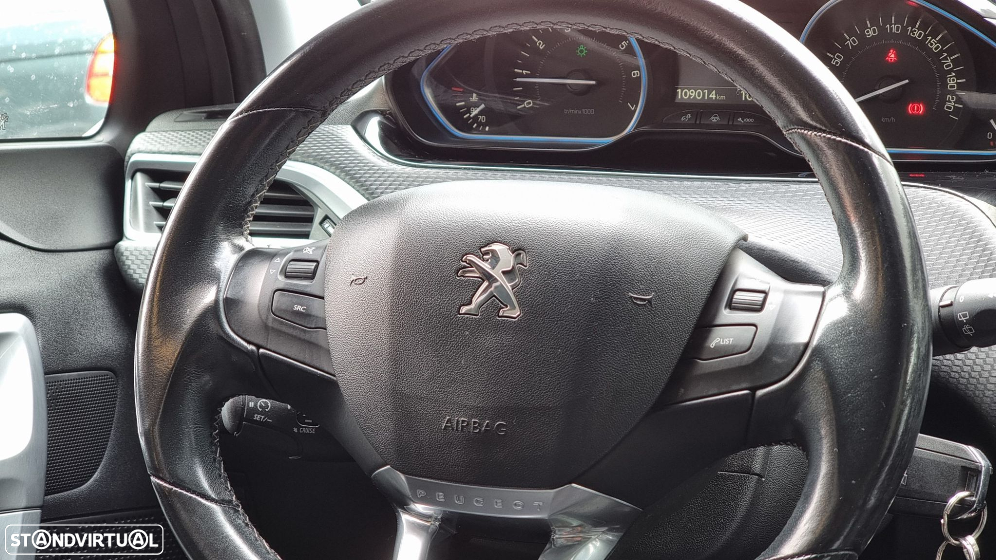 Peugeot 208 1.2 PureTech GT Line - 14