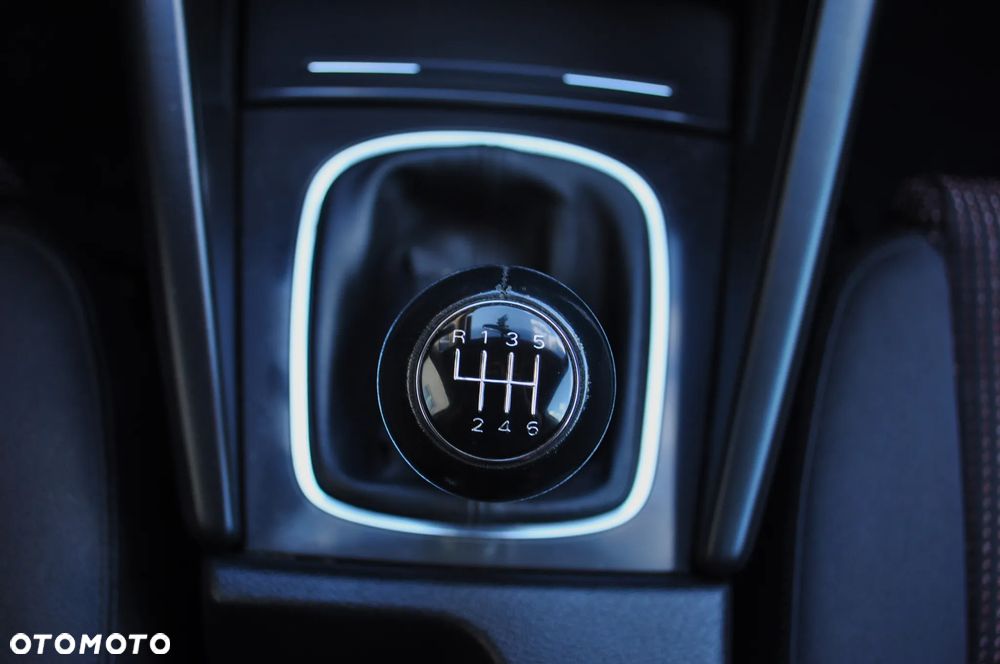 Audi A3 3-drzwiowe 2.0 FSI Attraction - 17