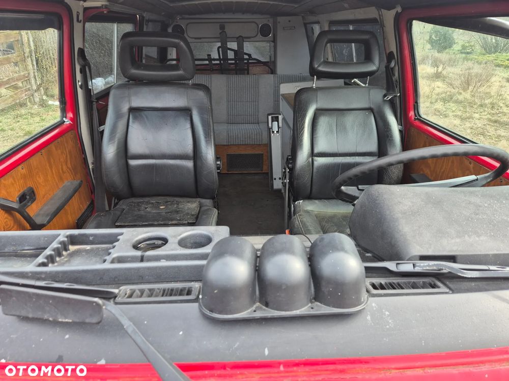 Volkswagen Transporter - 8