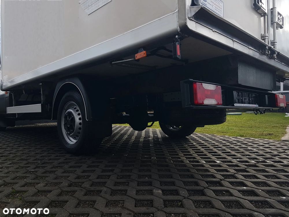 Iveco DAILY 6EP CHŁODNIA MROŹNIA IZOTERMA AGREGAT THERMO KING V-200 MAX GRZANIE ZASILANIE Z SILNIKA + ELEKTRYCZNE - 25