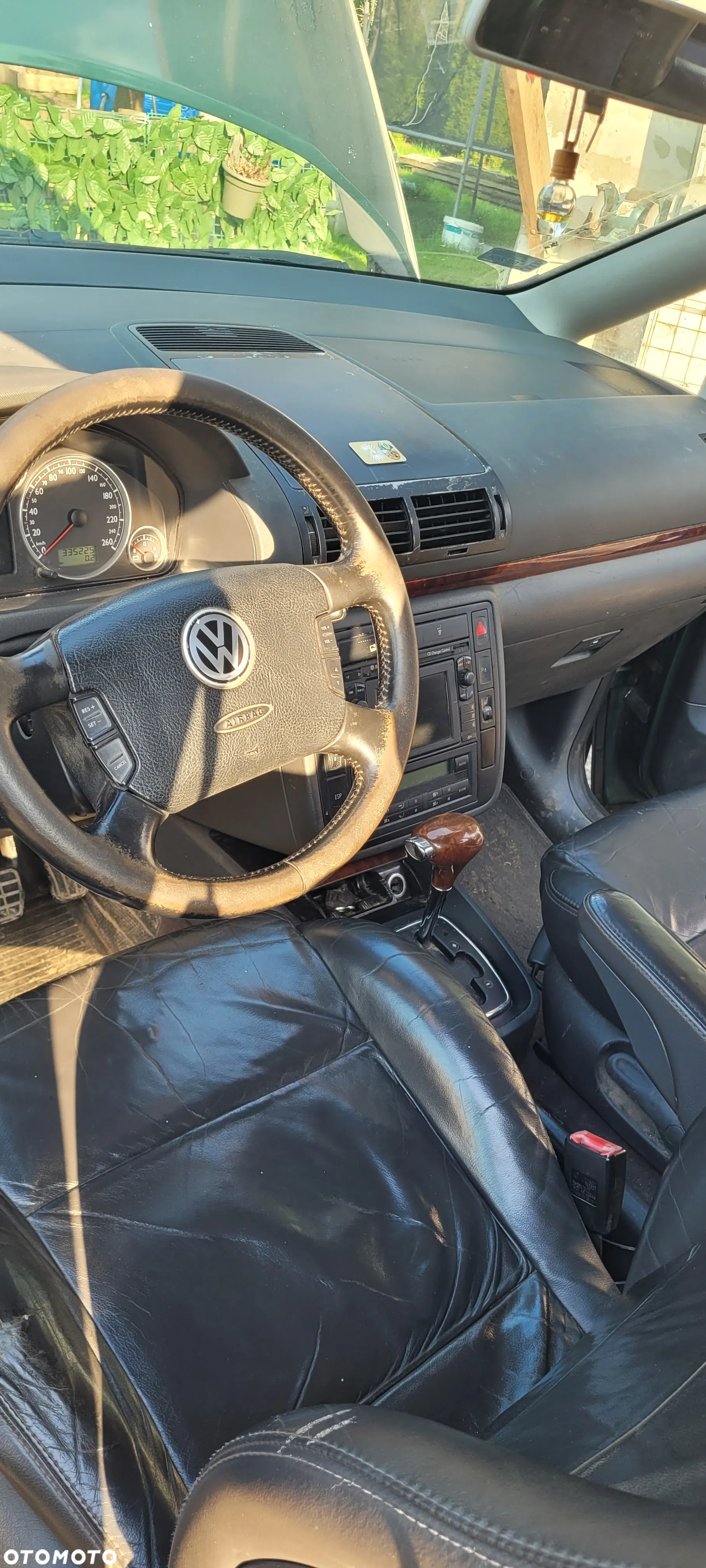 Volkswagen Sharan 1.9 TDI Highline Tiptr - 9