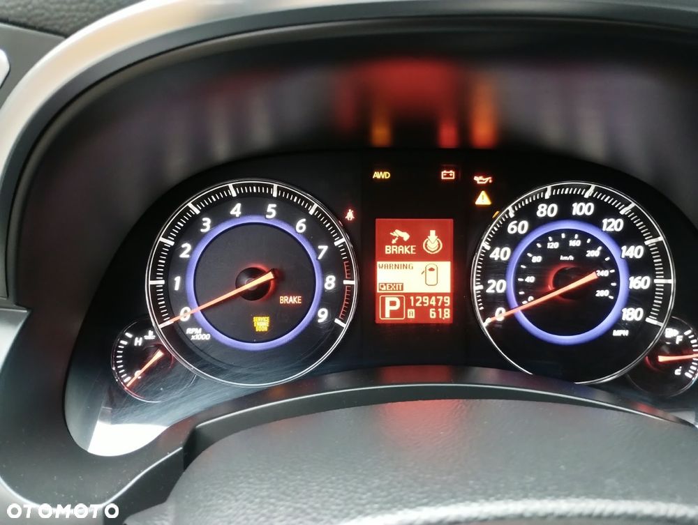 Infiniti FX - 4
