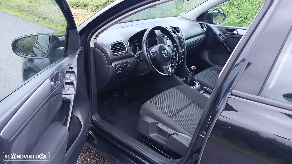 VW Golf 2.0 TDi BlueMotion Confortline - 17
