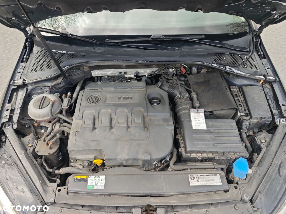 Volkswagen Golf ver-2-0-tdi-bluemotion-technology-dsg-highline - 9