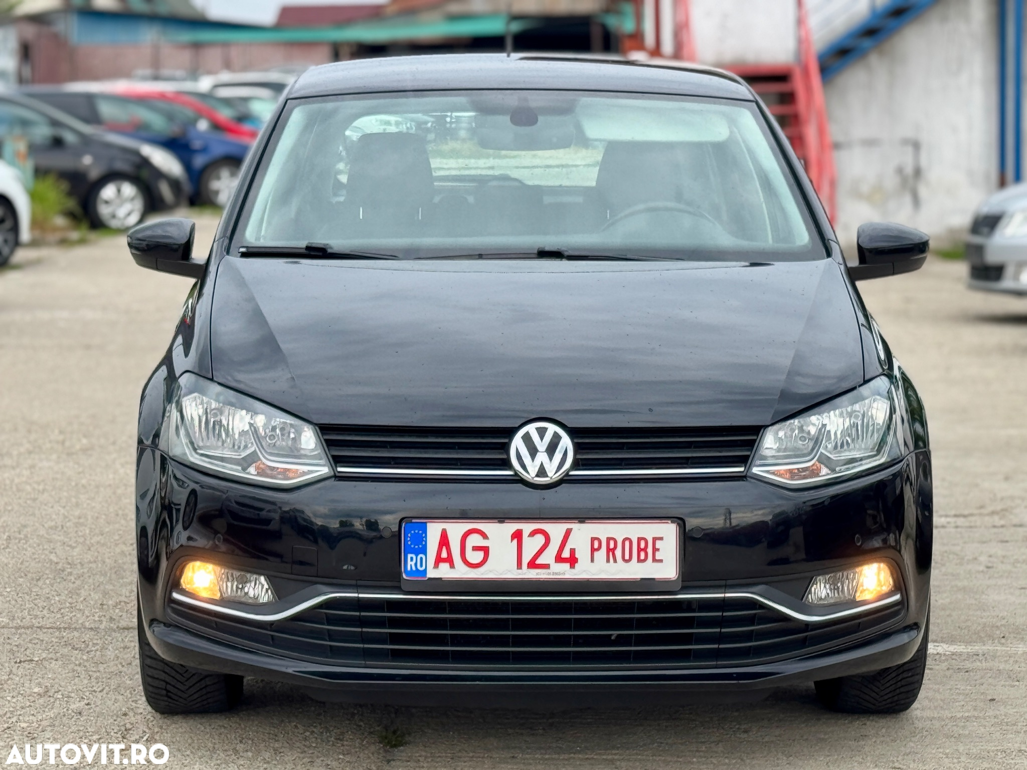 Volkswagen Polo - 2