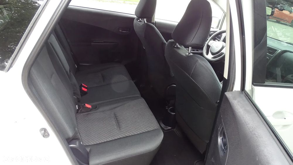 Toyota Verso S - 13