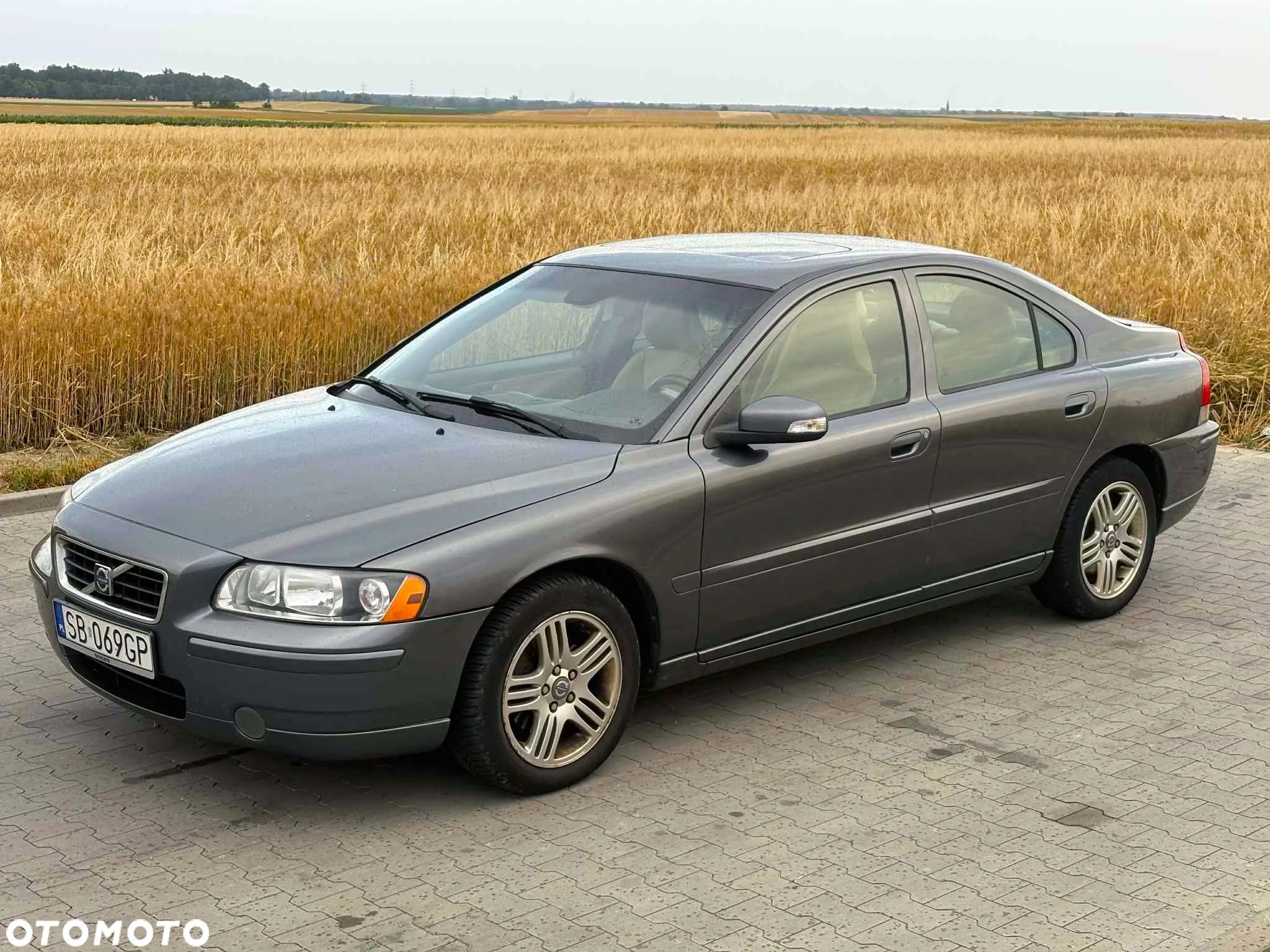 Volvo S60 - 1