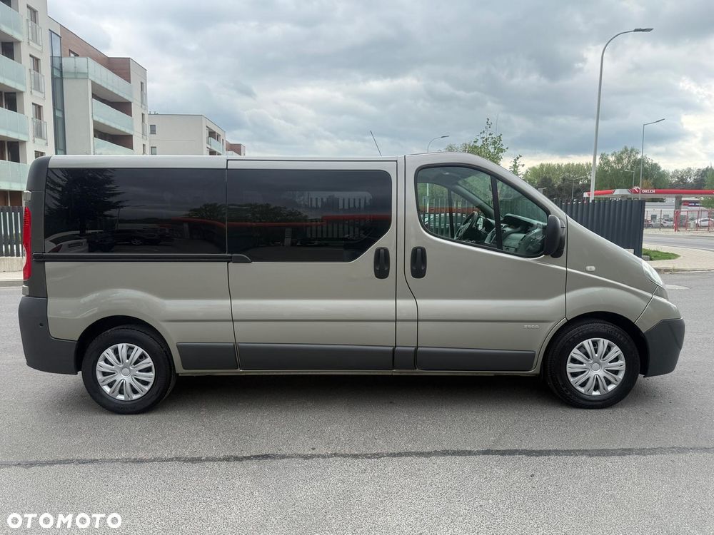 Opel Vivaro L2H1 2.9t Edition - 9
