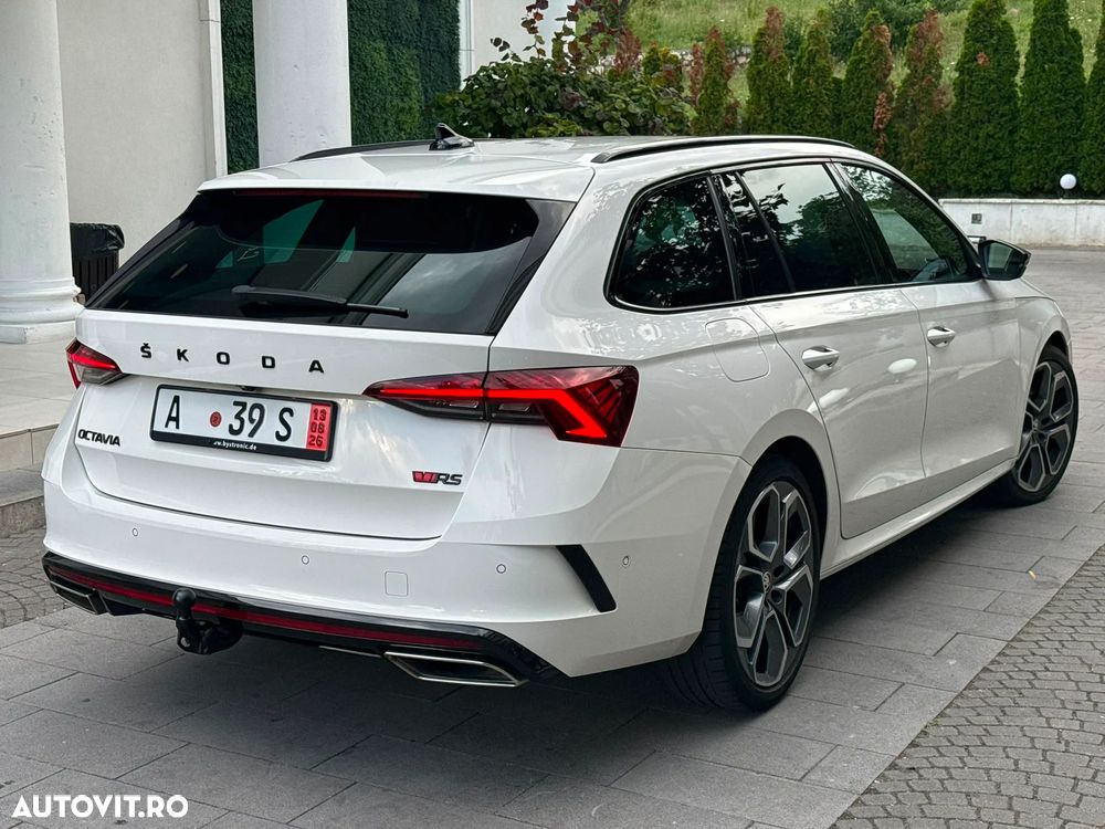 Skoda Octavia 2.0 TDI DSG RS Plus - 7