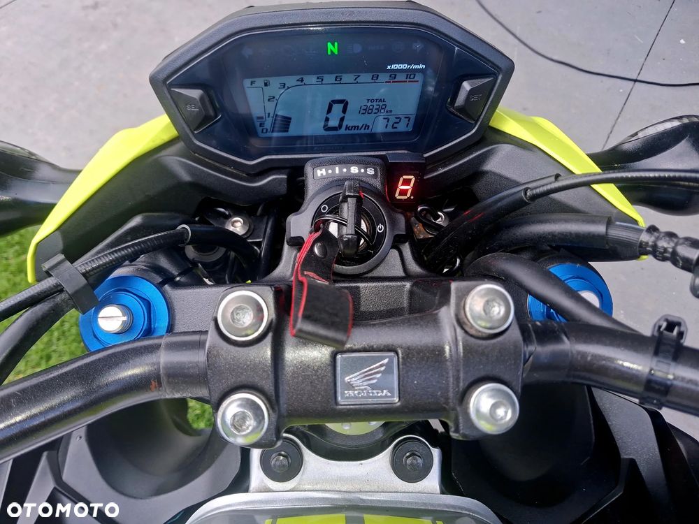 Honda CB - 8