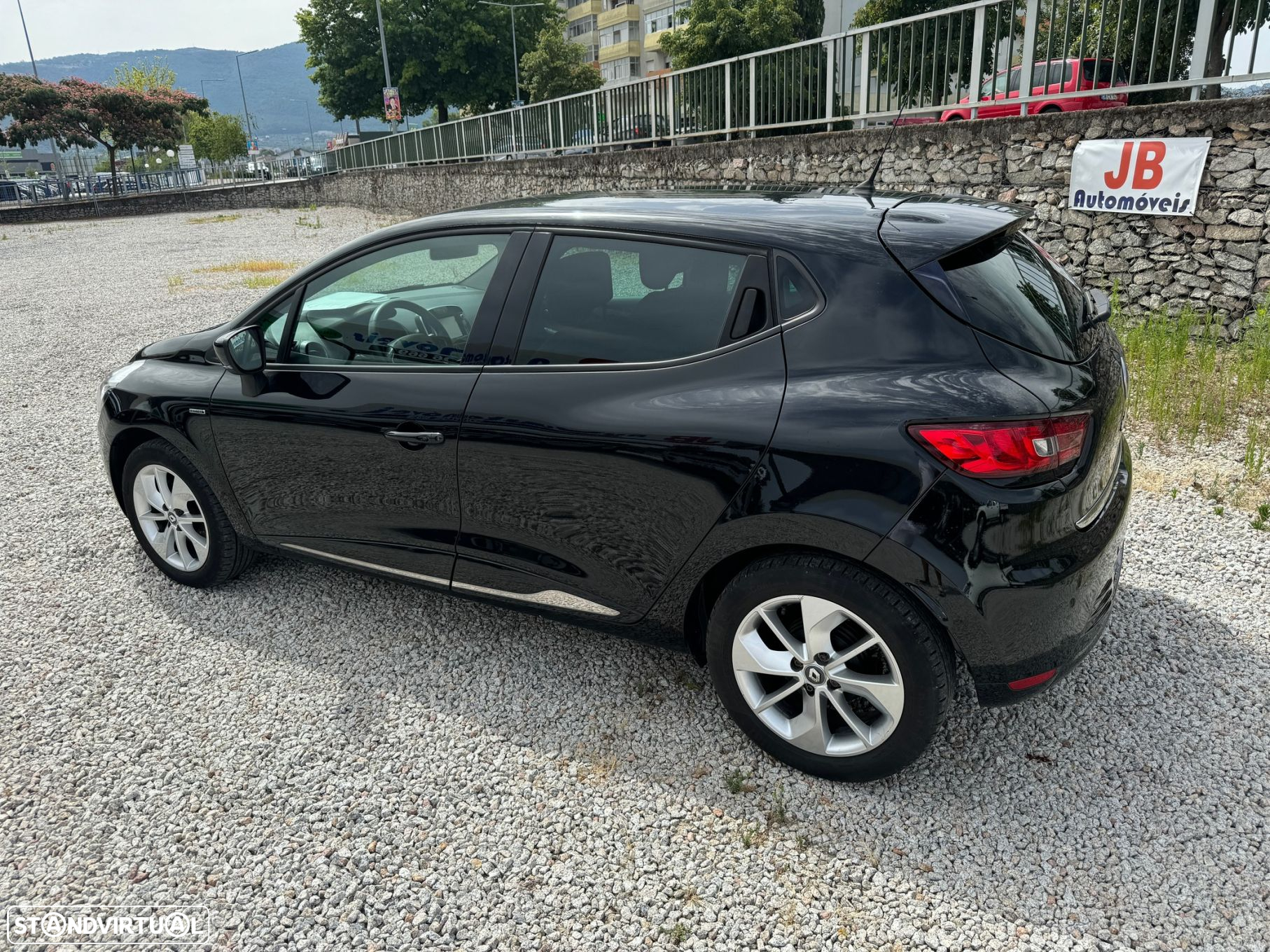 Renault Clio 0.9 TCe Limited Edition - 4