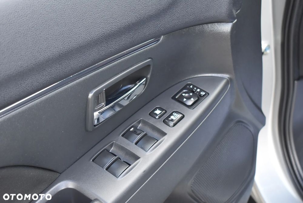 Mitsubishi ASX 1.6 Instyle NAVI AS&G - 19