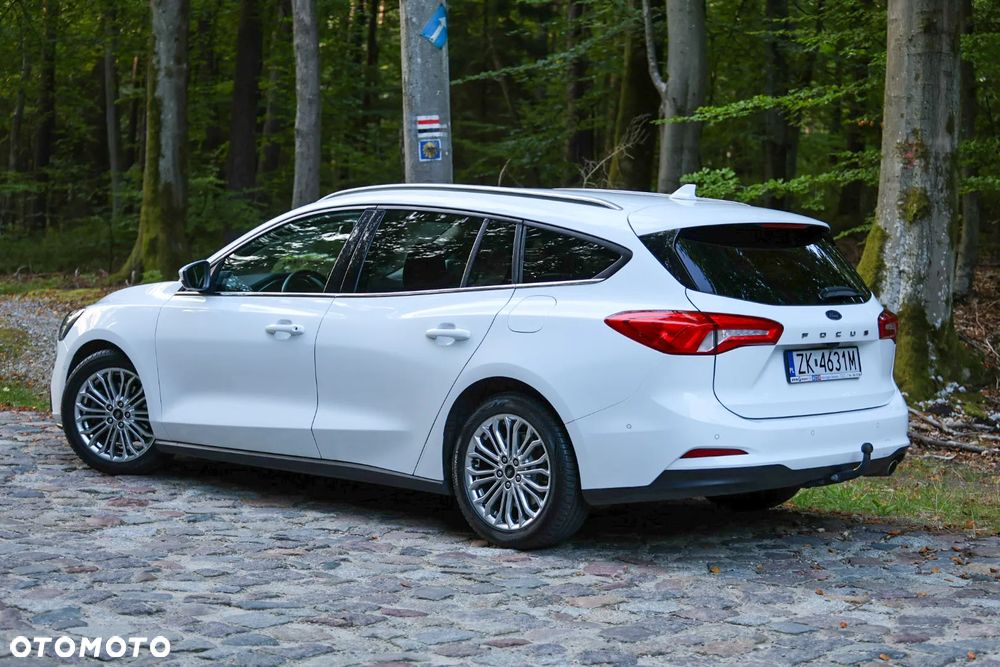 Ford Focus 1.0 EcoBoost Titanium X - 11