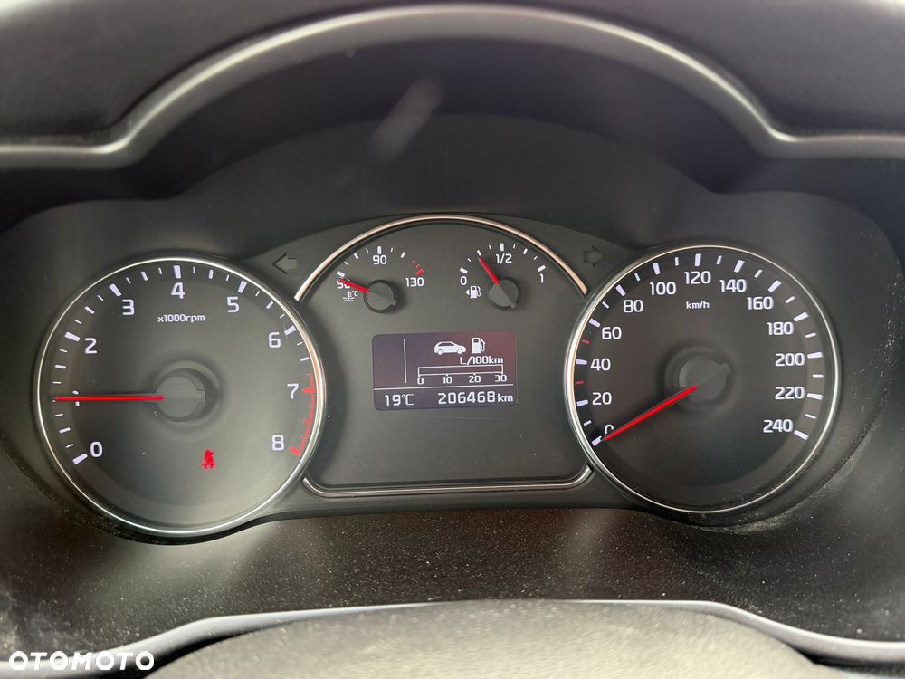 Kia Carens 1.6 GDI ISG Spirit - 19