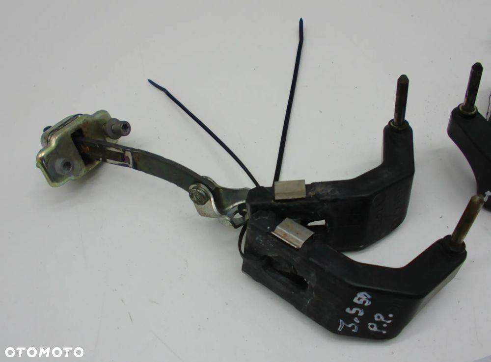 Ligier JS50 2013 Zawiasy Prawa Lewa Strona - 2