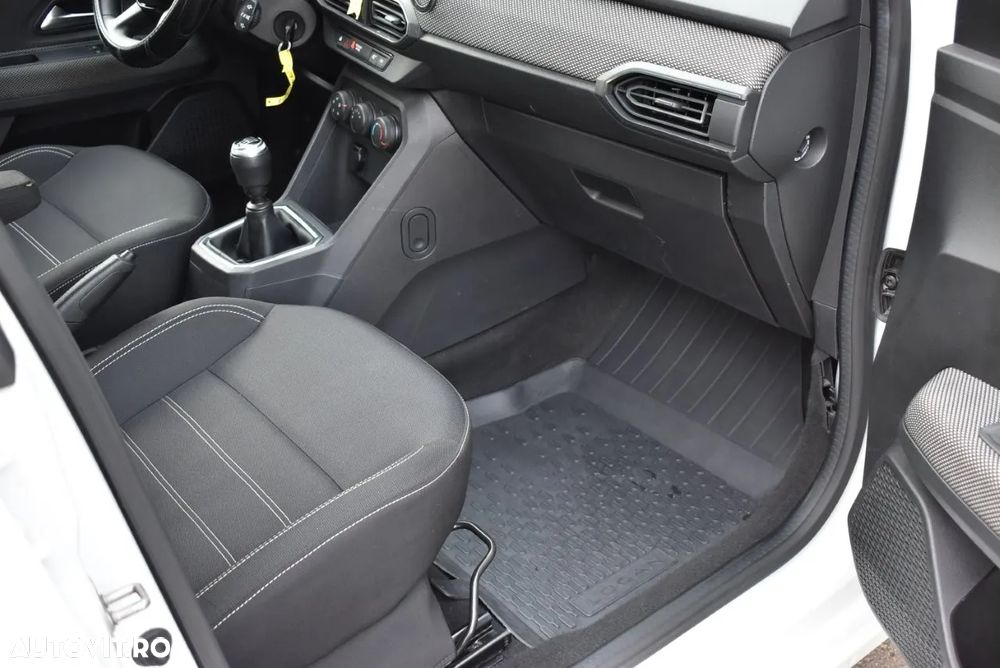 Dacia Logan TCe 90 MT5 Comfort - 16