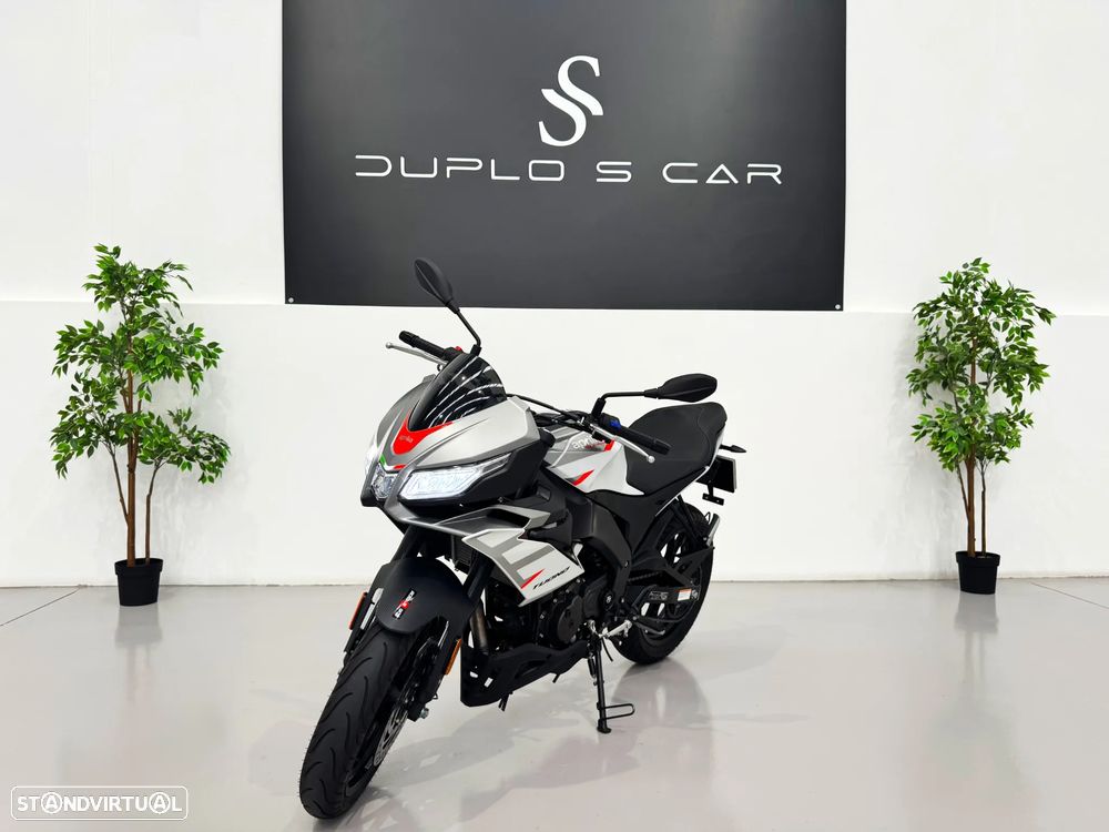 Aprilia Tuono 125 - 1