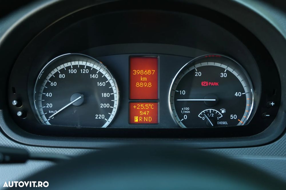 Mercedes-Benz Vito - 16