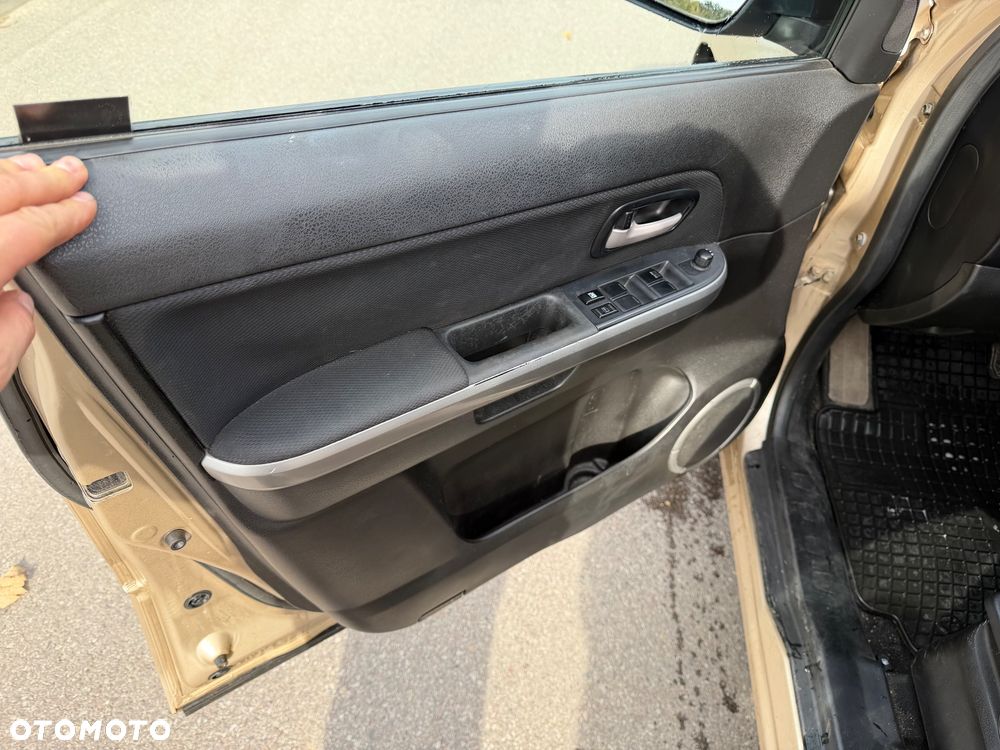 Suzuki Grand Vitara 2.0 Automatik Comfort Limited - 22
