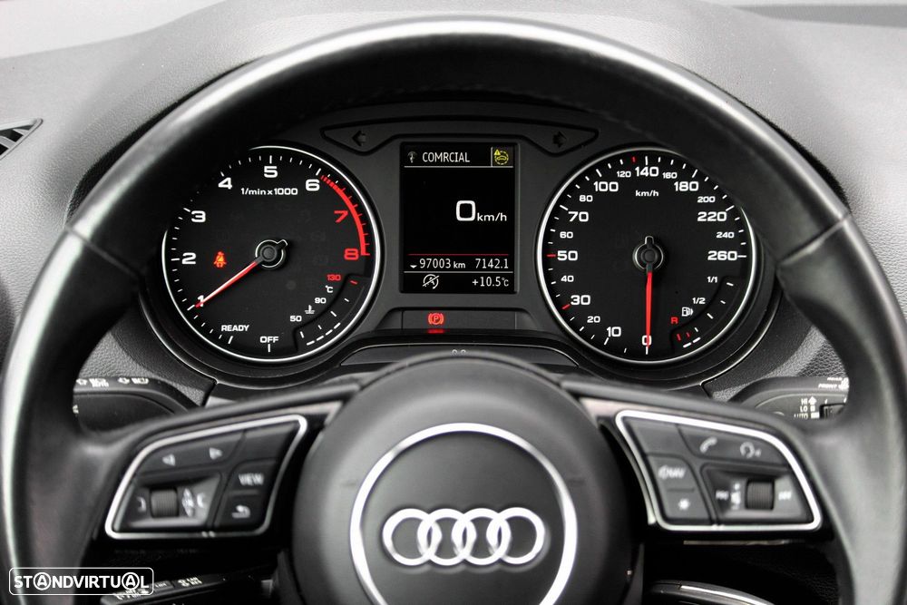 Audi Q2 30 TFSI Advanced - 30