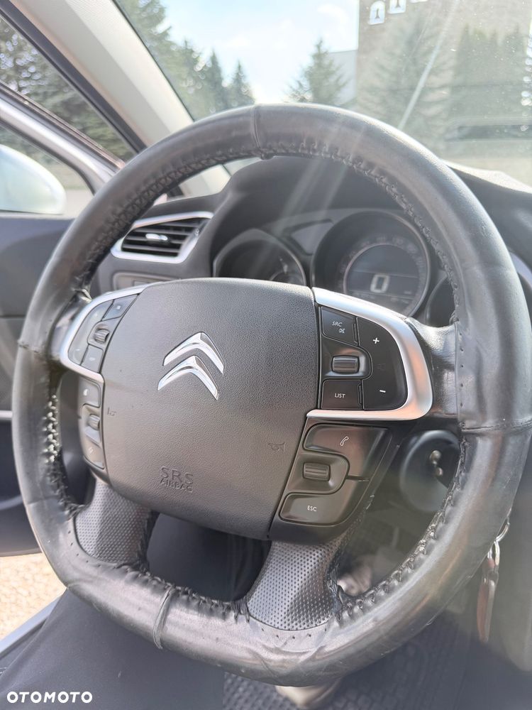 Citroën C4 1.6 HDi Exclusive - 10